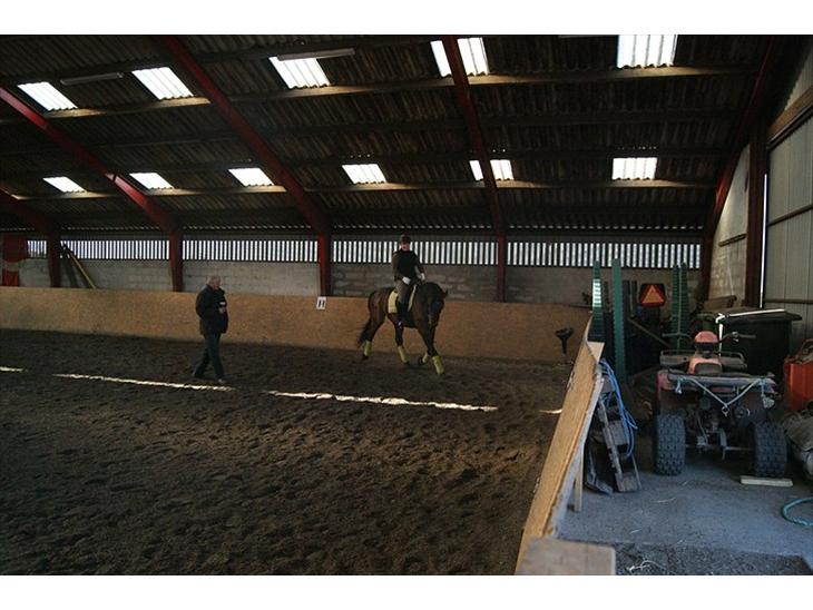 {{currentPhoto.altText}} billede {{currentPhoto.number}}