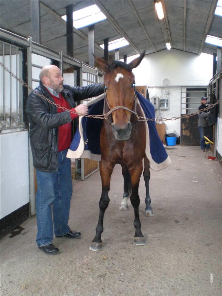 Traver JoLene T - Erling pusler om sin "baby" billede 3