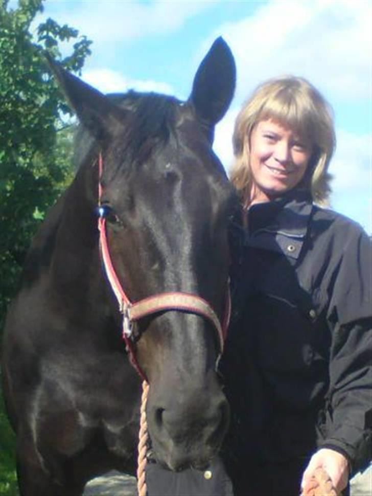 Oldenborg Mira *gammel part* - Mig og Mira d. 5-6-2009 billede 11