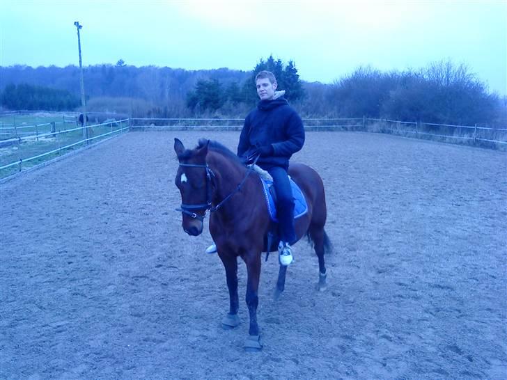 Traver Alex - Min søster x oppe at ride:) billede 9