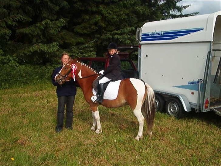 Pinto sweety MINBEDSTEVEN - 2.   sweety og mig til stævne<33 billede 2