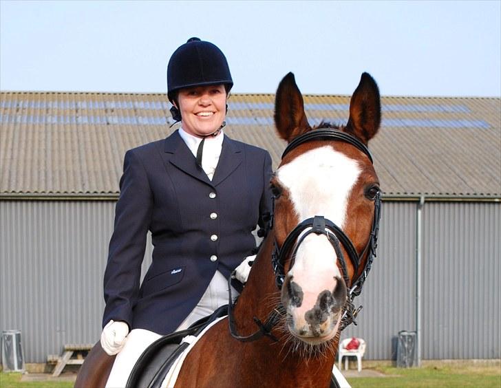 Dansk Varmblod Rigolo. - Rigolo og min mor fra stævne i Grindsted.      2010                 Foto:Min moster(Kirsten) billede 18