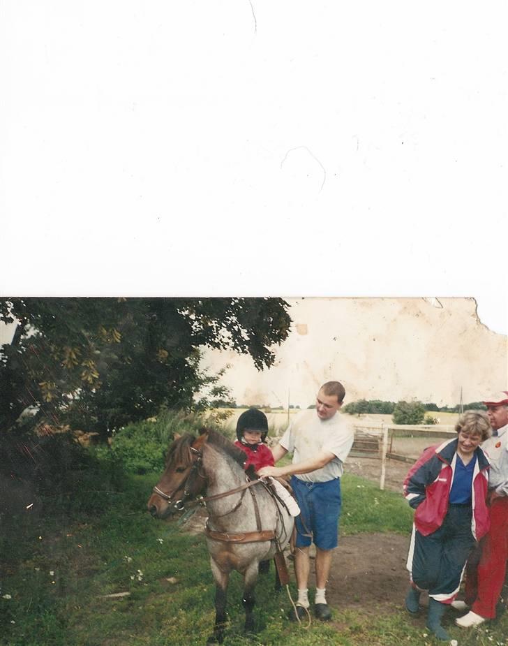 Anden særlig race Bandit<3 R.I.P 2001;'/ - Mig &´ Bandit dengang jeg var lille <3 billede 1