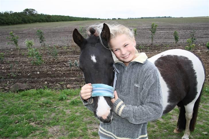 Anden særlig race Julie - Mig og Julie 2 år sammen Tro håb - Kærlighed. Se video ;)  billede 3
