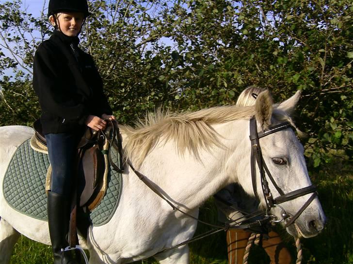 Anden særlig race Bonnie - Så skulle Kathrine lige prøve. Foto: Sussi(søster) billede 11