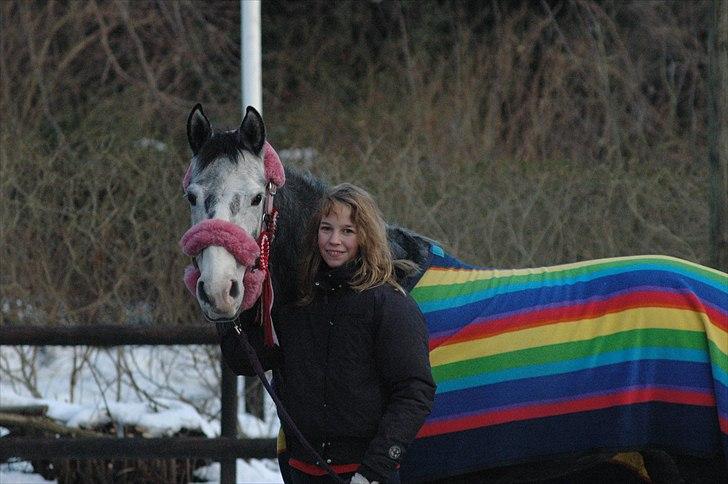 Oldenborg Cassandra *STJERNE* - Cas & jeg - 6 år - December 2010 *Foto: Louise* Tak fordi i kiggede forbi. billede 13