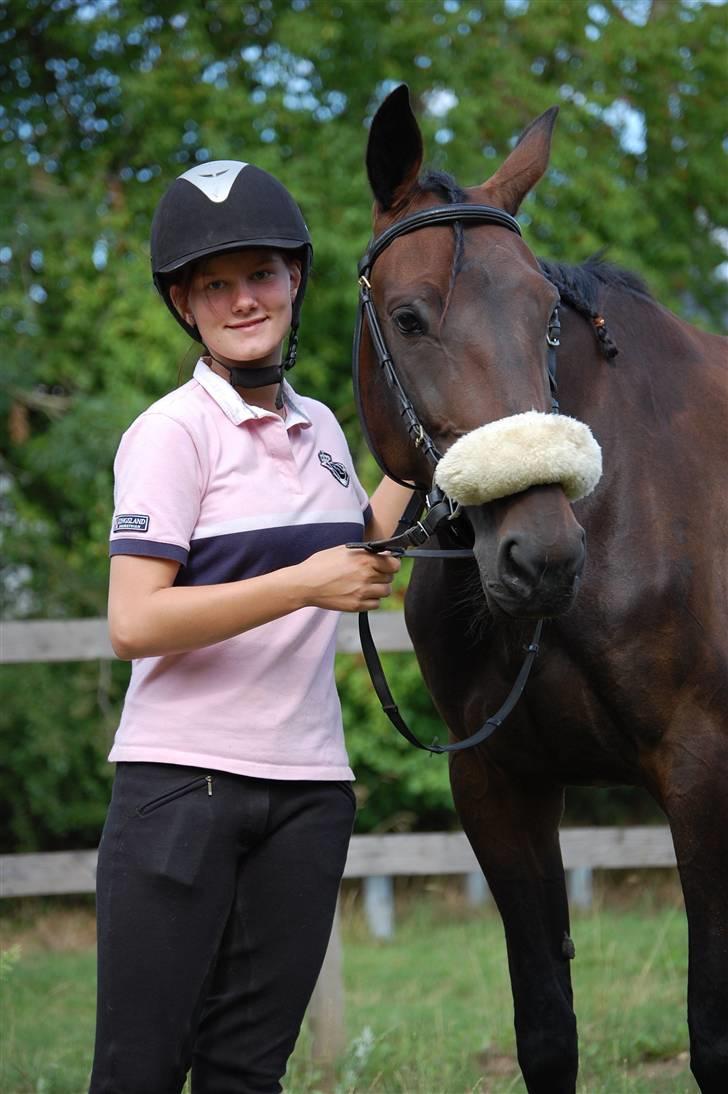 Traver Miss Williams † - Missen & jeg, før jeg ejede hende. En billedserie jeg fik taget af min veninde inden jeg flyttede til Sjælland. Som minebilleder.Foto: Stephanie L. Carlsen  billede 6