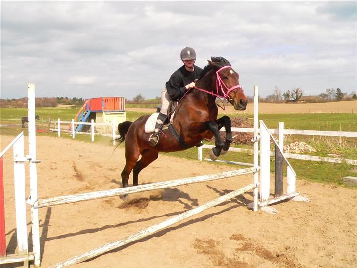 Traver Regitze Højgård R.I.P - Regitze og jeg springer 17/4-10 billede 8