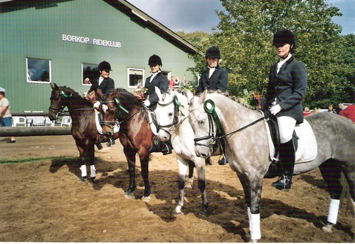 Connemara Susie Magill - Sydjysk Holdet :) Camilla, Nadja, stine og jeg :) billede 12