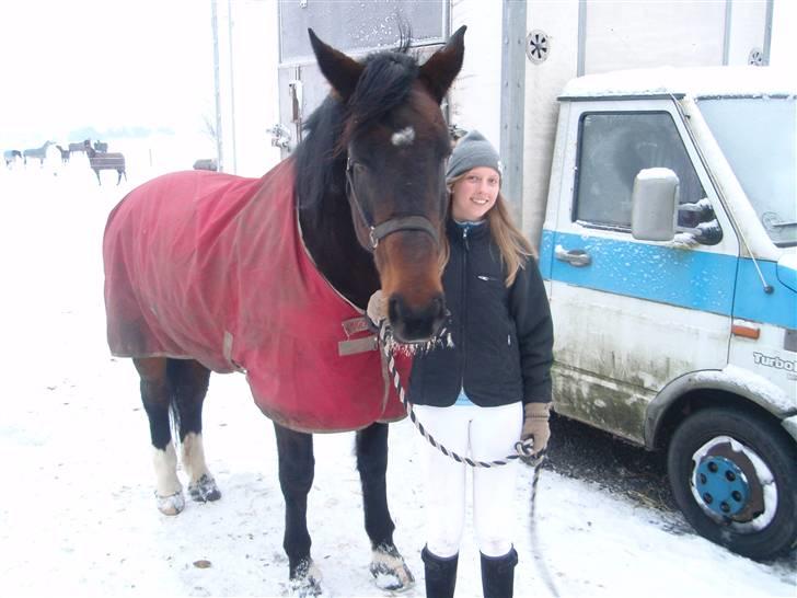 Anden særlig race Ronja - savnes )-'; - Første gang jeg hentede Ronja fra fold xD<33 billede 2