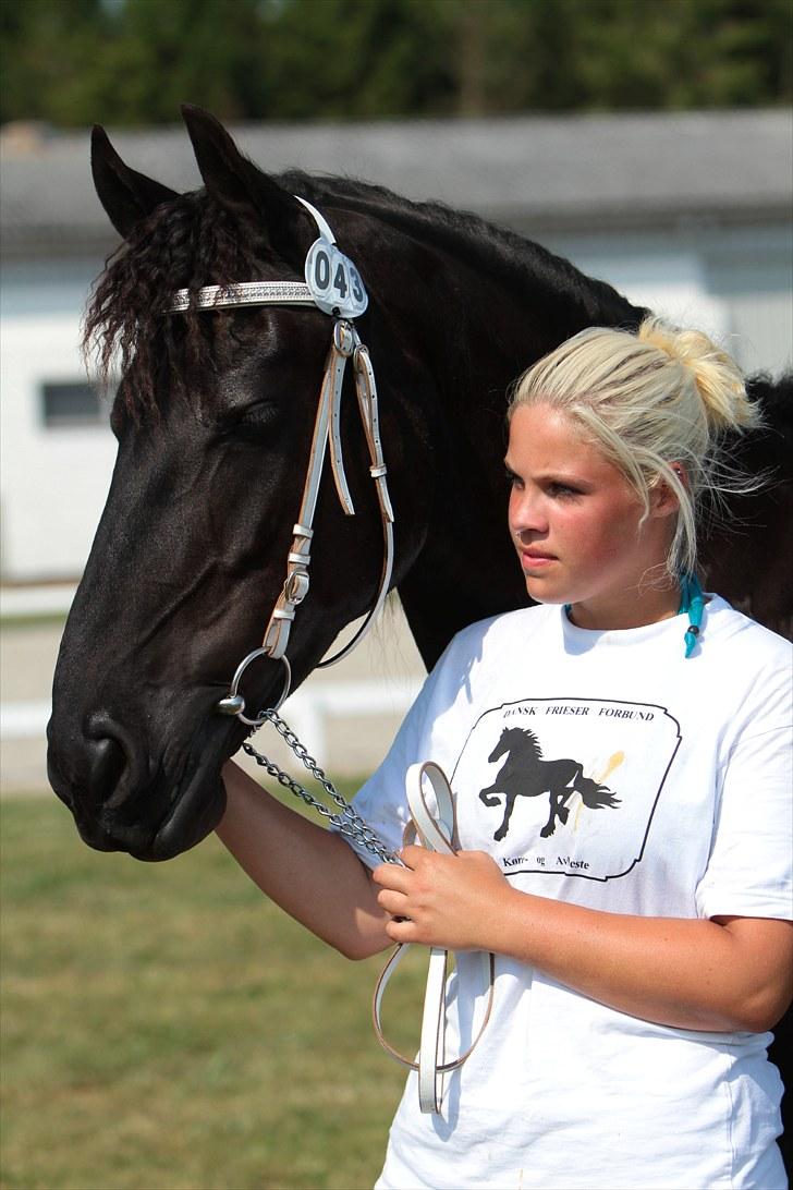 Frieser • MENTHA DE V. • HIMMELHEST <3 - * Prinsessen og jeg til kåring d. 10/7-2010 <3 * fotograf; Lfoto.dk billede 15