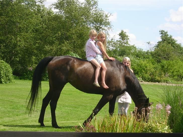 Traver greedyness - mig og min veninde simone:) billede 3