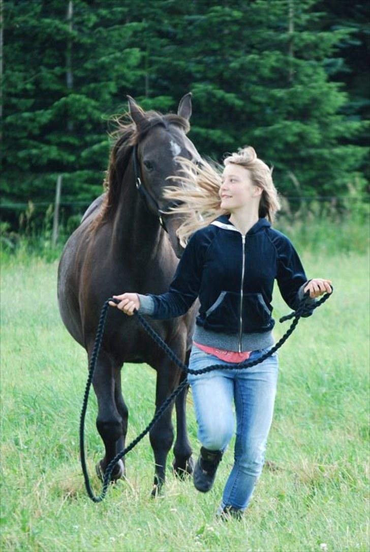 Traver | Sammy <3 *helpart* - Nurh ! <3 Sammy og mig er ude og løøbe :D Foto: ESC billede 4