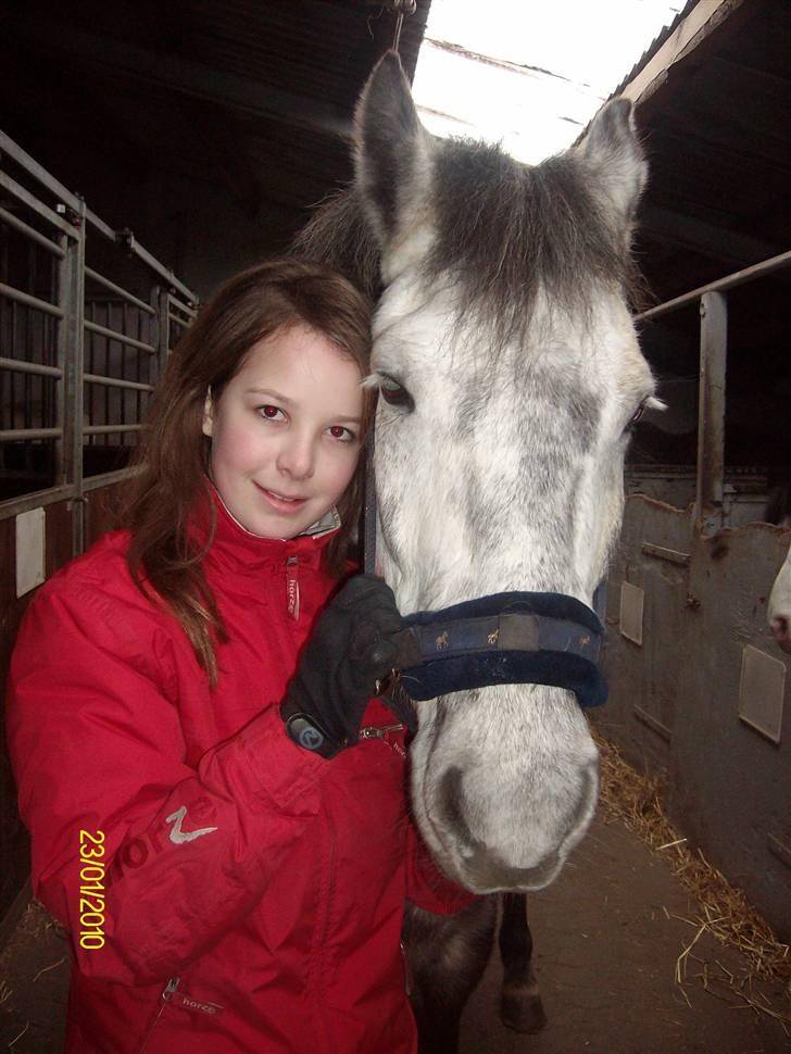 Anden særlig race Silver Moon (part) <3 - Silver moon og jeg <3 foto: camilla :D . billede 19