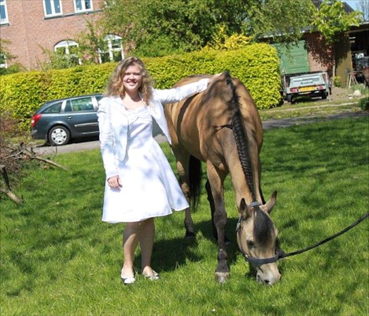 Connemara Nygaards Gitte <3 R.I.P :'( Miss you! - Konfirmation 2011. billede 11