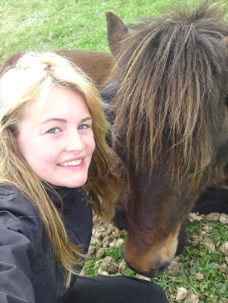 Islænder Skuggi fra Vestergaard - Mig og Skuggi :D billede 3