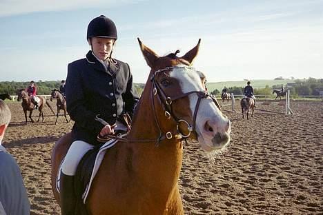 Anden særlig race Cici *død* :'( - cici er så smuk som hun plejer :) - jeg ligner lort xD billede 5