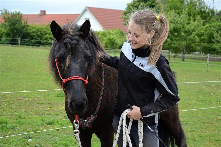 Islænder Steina <3 - Du er det bedste der er sket for mig Steina. Vi har været igennem så helt ufatteligt meget, op og nedture, vi har været på et helt fantastisk eventyr, og det er ikke slut, det vil fortsætte når vi mødes igen, og det lover jeg vi gør. Jeg elsker dig, og vi billede 4