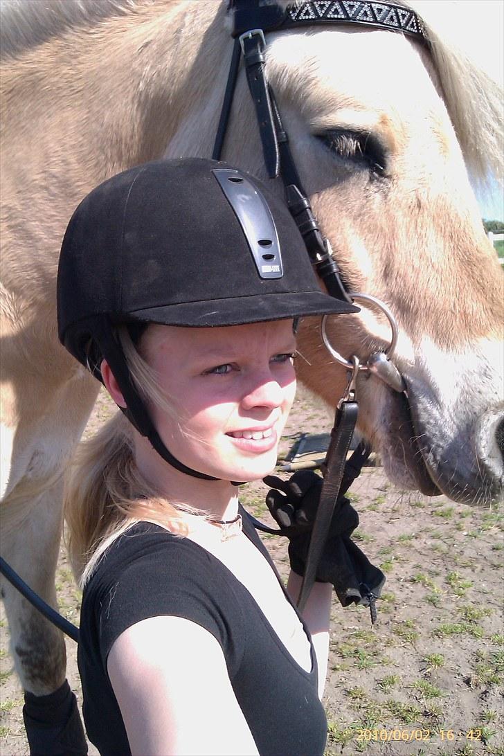 Fjordhest Romeo's Fakir  R.I.P :'( - vi er så smukke sammen.. elsker det billede <3 billede 12