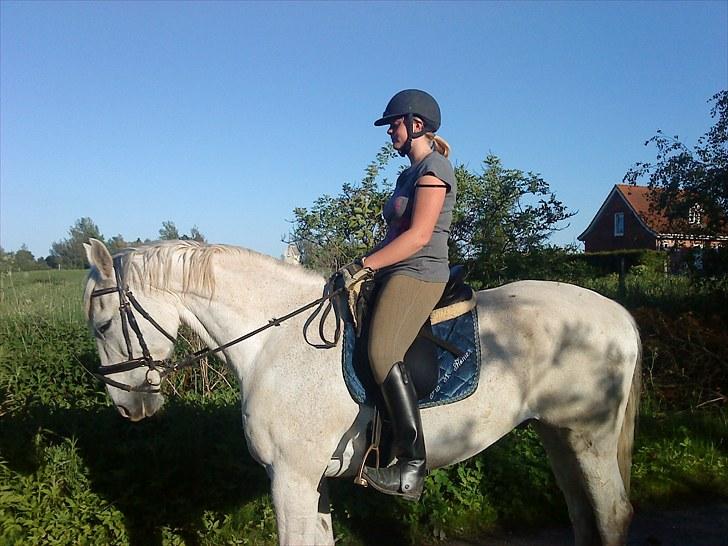 Anden særlig race May Day - mig og Manse billede 2