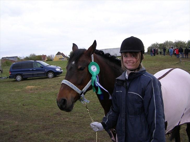 Knabstrupper Sasja  - 4 og 2 plads til det føste stævne stolt :D billede 14