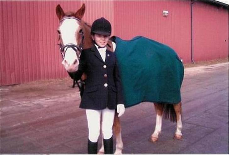 Anden særlig race Jack - Her er vi ved vores første stævne det gik af lort til men msn skal altså smile :D billede 8