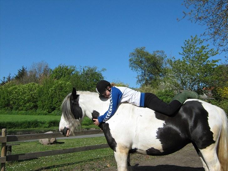 Tinker Frøken Smilla - "Vi tar´ lig´ en slapper" ;) billede 2