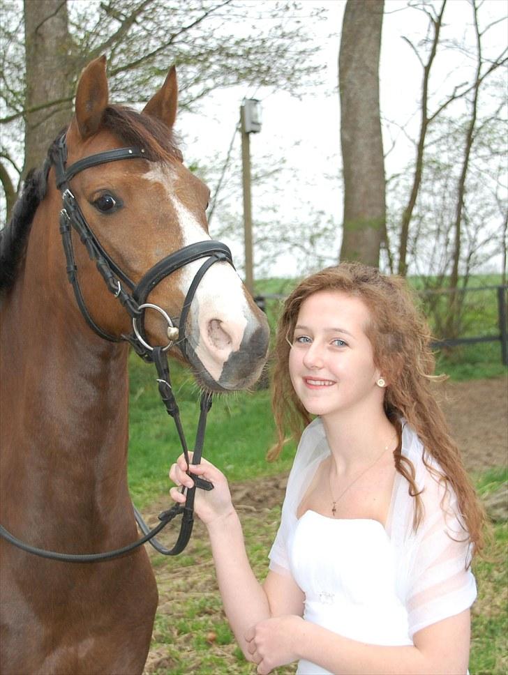 DSP Fanny  - Min Konfirmation d.30 april 2010 Fanny og jeg<3 billede 14