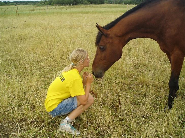 Anden særlig race Laura (red i sommers) - Du er så nuttet:)Tøzen:) Elsker dig allerede<3 billede 7