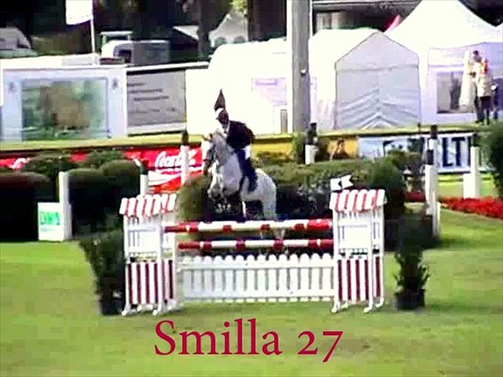 {{currentPhoto.altText}} billede {{currentPhoto.number}}