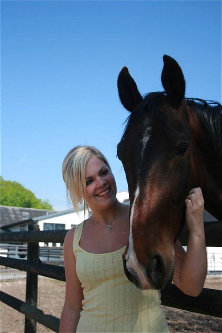 Oldenborg Kildegårds Fidelius - Fidelius sammen med min veninde. :) billede 7