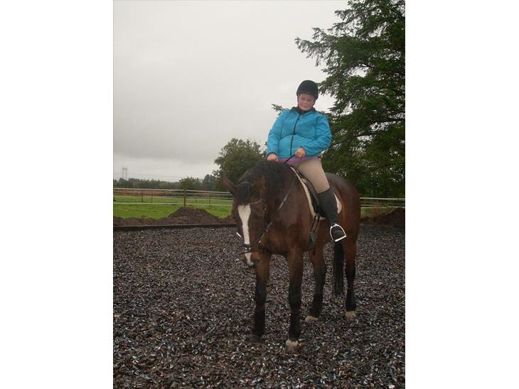 {{currentPhoto.altText}} billede {{currentPhoto.number}}