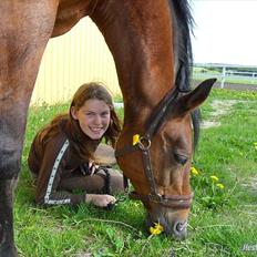 Anden særlig race Schima Charei! <3