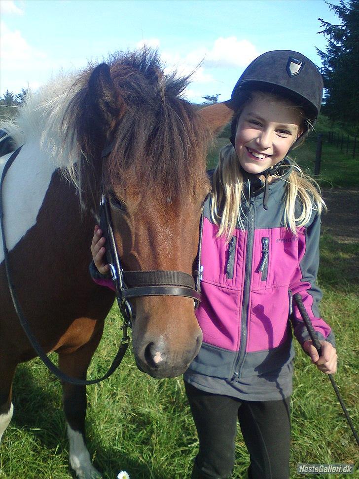 Islænder vera - without you i´m nothing, with you i´m something, together we´re everything<3 mig og den bedte pony i verden:) billede 9