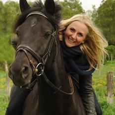 Anden særlig race Simply Gray (Sims)