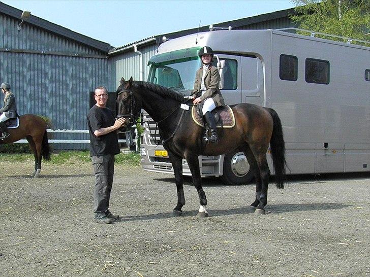 Dansk Varmblod caron(lånehest) - 2011 stævne vir første distriksstævne  billede 6