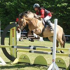 Anden særlig race Bertha-Louise