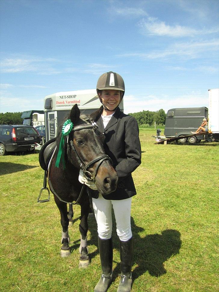 Anden særlig race Flicka (Tidl. Part) - En fjerdeplads i LD til Farmland Cup i ØRSR 2011(-:
- Jeg elsker dig smukke pony(: billede 12