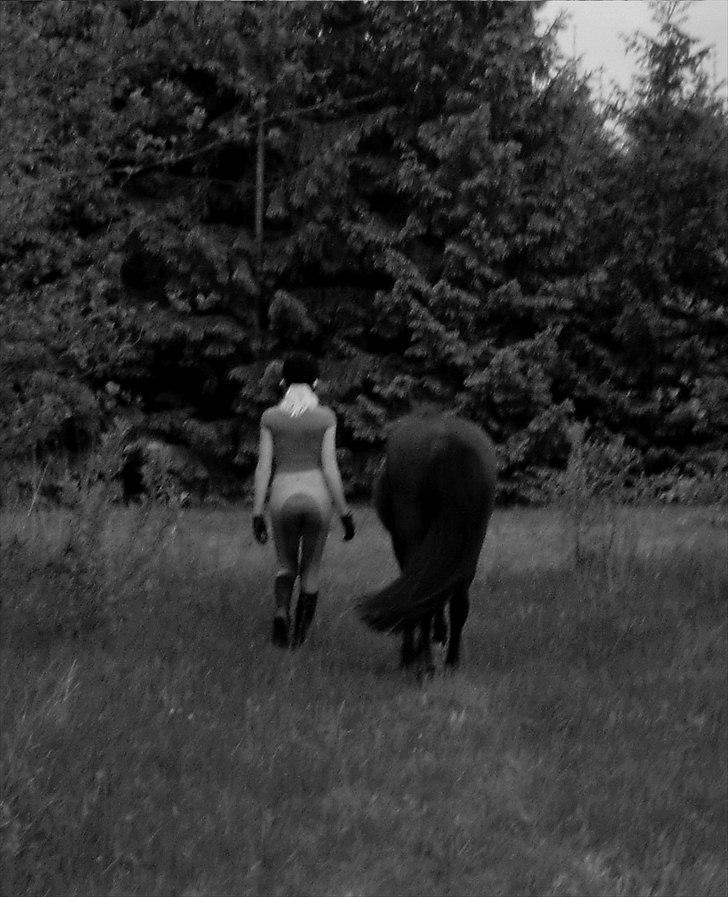 Islænder ~Orka fra Hofi l ~ DRESSURSTJERNEN!<3 - 20. Lidt specielt billed fra Juni 2011.

FOTO: Min søster.  billede 20
