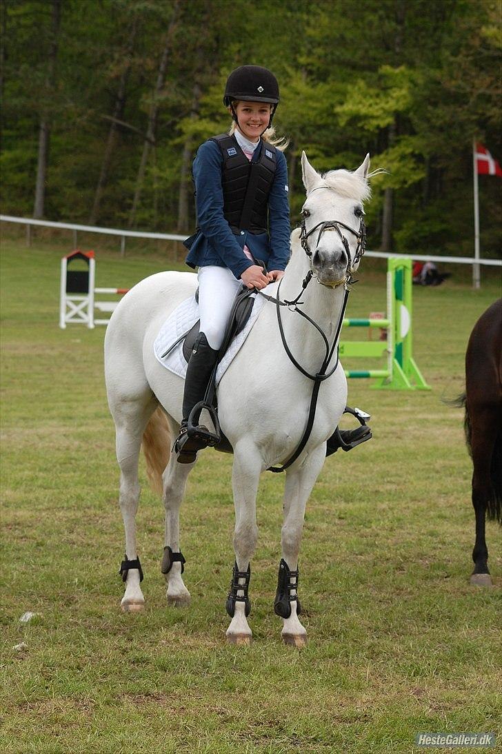 Anden særlig race Stella<3 Solgt d. 21/10-2011 - Stella er stolt hun vandt <3 hahaha billede 20