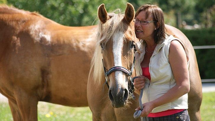 Anden særlig race Chiquita - Nu skal du bare høre her. billede 15