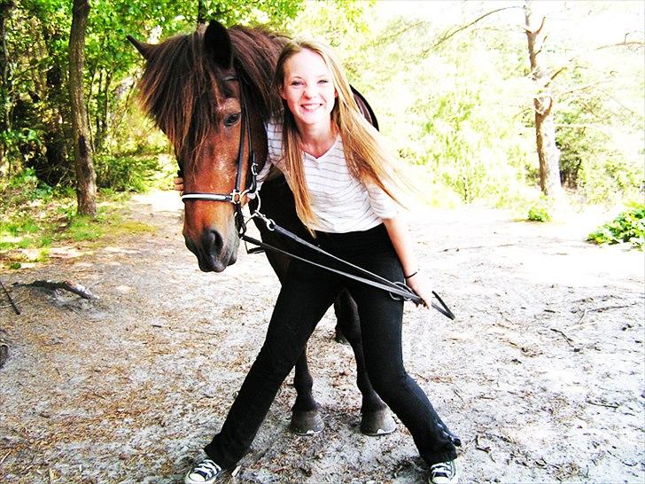 Islænder Snugg fra Viegaarden - 11. Du gør mig blød i knæene, din glade hest! billede 11