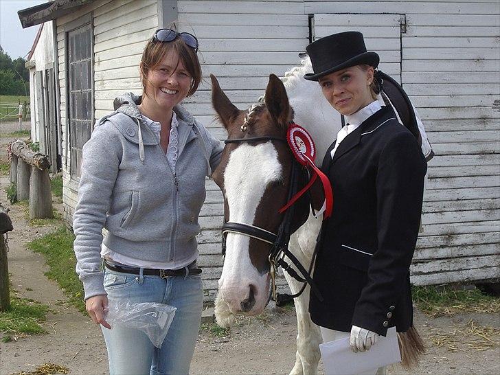 Pinto Apatchie A'nikka - Anikka's forrige ejer og jeg er stolte over pletten :) Endnu en vundet MB0 ;) billede 12