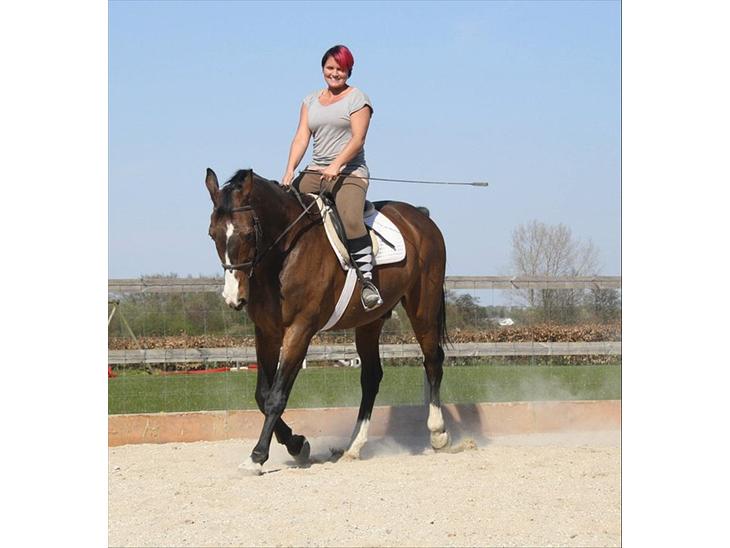 {{currentPhoto.altText}} billede {{currentPhoto.number}}