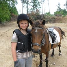 Anden særlig race Mia