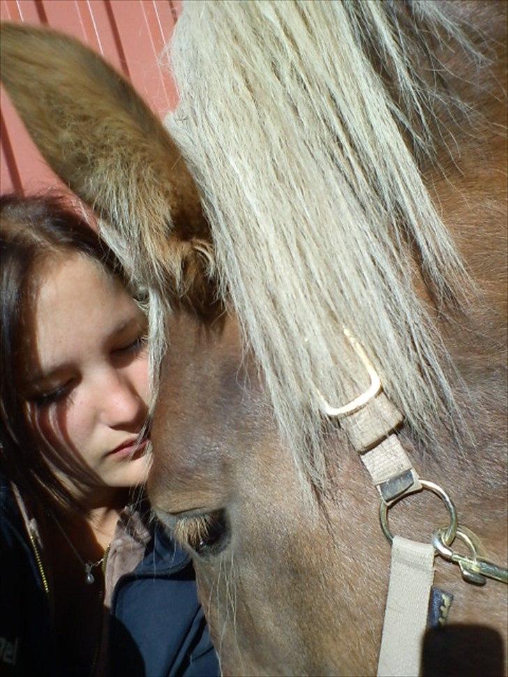 Jyde Holger - When God created forever, he had our love in mind when God created you, he made one a kind, when god gave me this heart, he knew what I would do - So with god as my witness, I've give my heart to you. billede 14