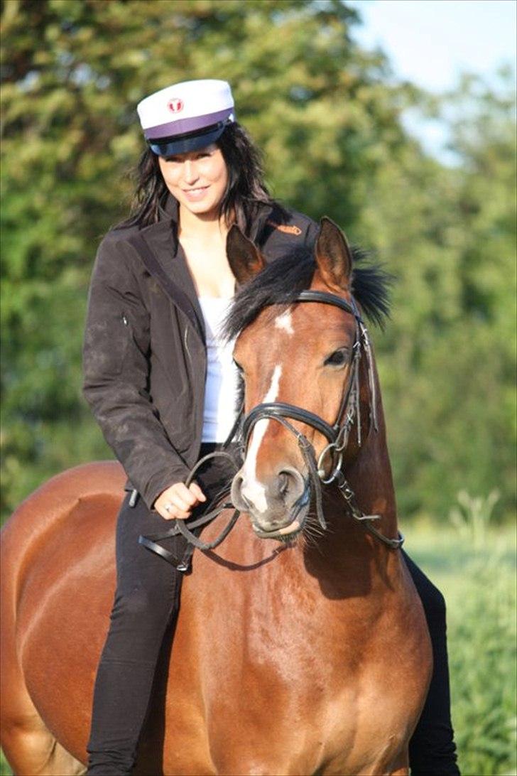 Anden særlig race Ferrai - Lea student - med lille Ferrai - Juni 2011 billede 11