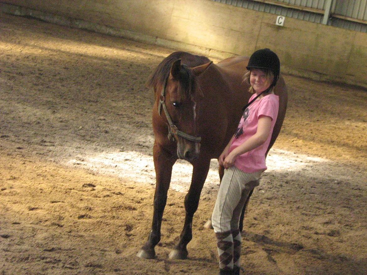 Anden særlig race philina - hun får godbid  billede 4