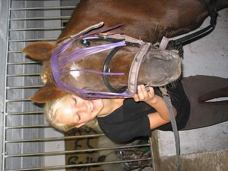 Dartmoor Sille - 2 smukke piger , der skinner ! <´3  billede 14