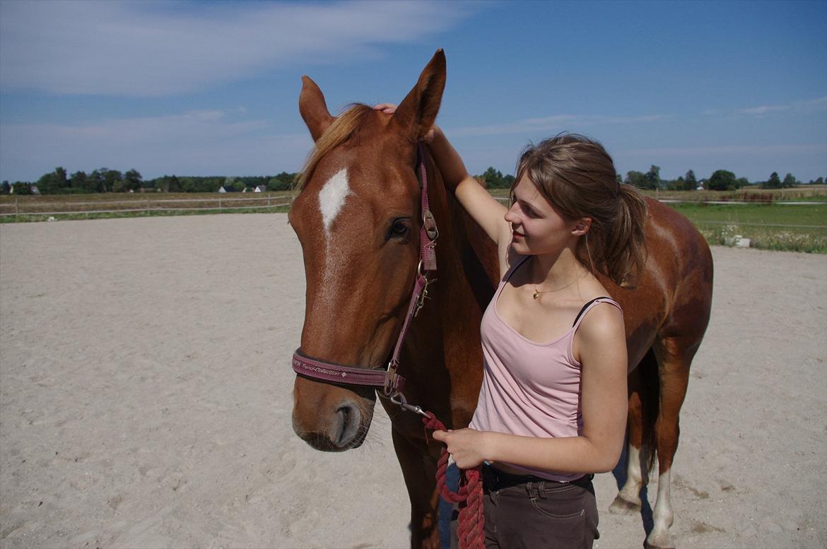 Frederiksborg Majse  - Majse " Mor elsker du mig?"
Mig"Jeg har og vil altid elske dig, for du er den der vil blive ved med at få mit hjerte til at slå"  billede 12